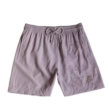 Carregar imagem no visualizador da galeria, Shorts de Banho Masculino com Estampa Reativa à Água Vilebrequin – Ronde des Tortues Cinza Claro
