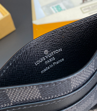 Carregar imagem no visualizador da galeria, Porta-cartões Louis Vuitton
