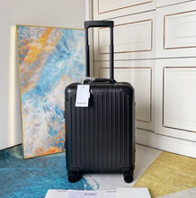 Carregar imagem no visualizador da galeria, Mala Rimowa Cabin Alumin Black
