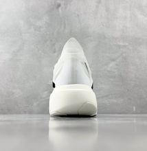 Carregar imagem no visualizador da galeria, Adidas Adizero Adios Pro Evo 1
