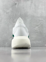 Carregar imagem no visualizador da galeria, Adidas Adizero Adios Pro Evo 1
