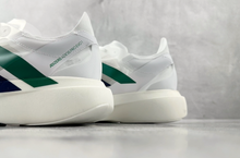 Carregar imagem no visualizador da galeria, Adidas Adizero Adios Pro Evo 1
