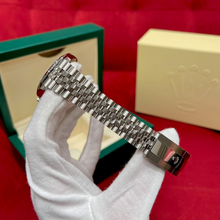 Carregar imagem no visualizador da galeria, Rolex Datejust 41mm Aço Inoxidável Mostrador De Ardósia Jubilee "Super C"
