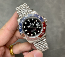 Carregar imagem no visualizador da galeria, Rolex GMT-Master II 'Pepsi' Pulseira Jubilee aço inoxidável mostrador preto "Super C" (Cópia)
