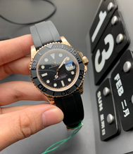 Carregar imagem no visualizador da galeria, Rolex Yacht-Master 40mm Automatic "Super C"
