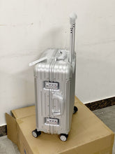 Carregar imagem no visualizador da galeria, Mala Rimowa Cabin
