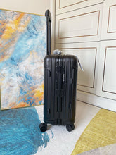 Carregar imagem no visualizador da galeria, Mala Rimowa Cabin Alumin Black
