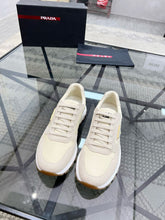 Carregar imagem no visualizador da galeria, PRADA Prax Re-nylon White
