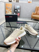 Carregar imagem no visualizador da galeria, PRADA Prax Re-nylon White
