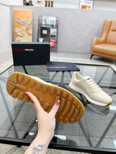 Carregar imagem no visualizador da galeria, PRADA Prax Re-nylon White
