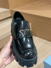 Carregar imagem no visualizador da galeria, Prada Brushed Leather Monolith Loafers
