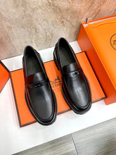 Carregar imagem no visualizador da galeria, Sapato HERMES
