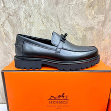 Carregar imagem no visualizador da galeria, Sapato HERMES
