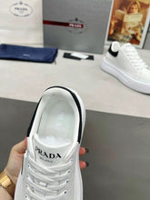 Carregar imagem no visualizador da galeria, Prada Downtown White Black
