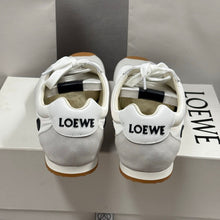 Carregar imagem no visualizador da galeria, Loewe Ballet Runner 2.0 White/Black

