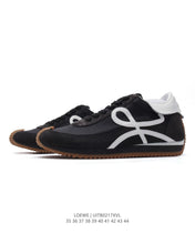Carregar imagem no visualizador da galeria, Loewe Flow Runner Black
