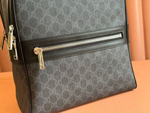 Carregar imagem no visualizador da galeria, Mochila Gucci

