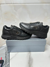 Carregar imagem no visualizador da galeria, Prada Prax 01 Leather Black

