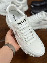 Carregar imagem no visualizador da galeria, Prada Prax 01 Leather White
