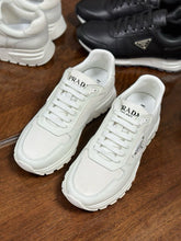 Carregar imagem no visualizador da galeria, Prada Prax 01 Leather White
