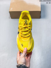 Carregar imagem no visualizador da galeria, On Running The Roger Pro 2 Clay
