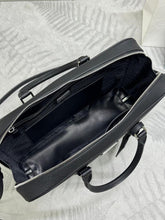 Carregar imagem no visualizador da galeria, Prada Saffiano Leather Briefcase Black
