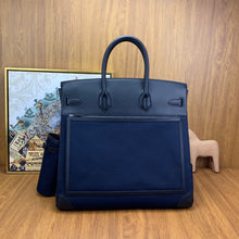 Carregar imagem no visualizador da galeria, Hermès Haut à Courroies Blue
