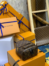 Carregar imagem no visualizador da galeria, Mochila Lv Palm Springs Mini.
