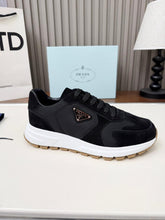 Carregar imagem no visualizador da galeria, Prada Leather Black

