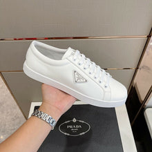 Carregar imagem no visualizador da galeria, Prada Leather White
