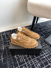 Carregar imagem no visualizador da galeria, Prada Trail faded suede sneakers

