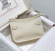 Carregar imagem no visualizador da galeria, Bolsa Hermès Jypsière Mini
