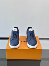 Carregar imagem no visualizador da galeria, Tênis New 2 Louis Vuitton Azul

