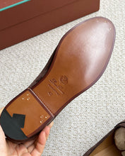 Carregar imagem no visualizador da galeria, Sergio Loafer Loro Piana Brown
