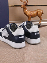 Carregar imagem no visualizador da galeria, Tênis Christian Dior B27
