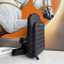 Carregar imagem no visualizador da galeria, Mochila Montblanc
