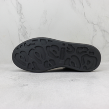 Carregar imagem no visualizador da galeria, Alexander McQueen Black
