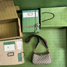 Carregar imagem no visualizador da galeria, Gucci Ophidia GG Small Handbag Beige/Ebony
