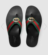 Carregar imagem no visualizador da galeria, GUCCI Red &amp; Green Kika Thong Sandals
