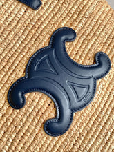 Carregar imagem no visualizador da galeria, Bolsa CELINE Medium supple panier in raffia and calfskin
