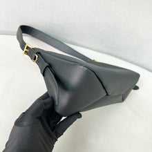 Carregar imagem no visualizador da galeria, Prada Aimee bag
