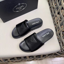 Carregar imagem no visualizador da galeria, Prada Padded Slides Black Nappa Leather

