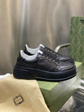 Carregar imagem no visualizador da galeria, Gucci GG Sneaker Black

