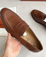 Carregar imagem no visualizador da galeria, Sergio Loafer Loro Piana Calfskin Brown
