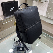 Carregar imagem no visualizador da galeria, Mochila Montblanc
