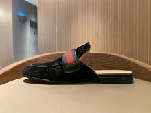 Carregar imagem no visualizador da galeria, Gucci Princetown Slipper GG
