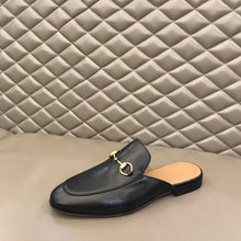 Carregar imagem no visualizador da galeria, Gucci Princetown Slipper Black Leather
