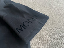 Carregar imagem no visualizador da galeria, T-Shorts Moncler Single Black
