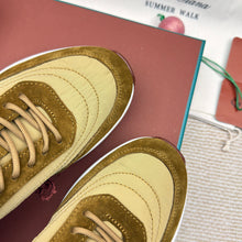 Carregar imagem no visualizador da galeria, Sneaker Loro Piana Mustard Yellow
