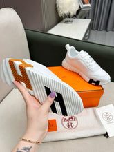 Carregar imagem no visualizador da galeria, Tênis Hermès Branco
